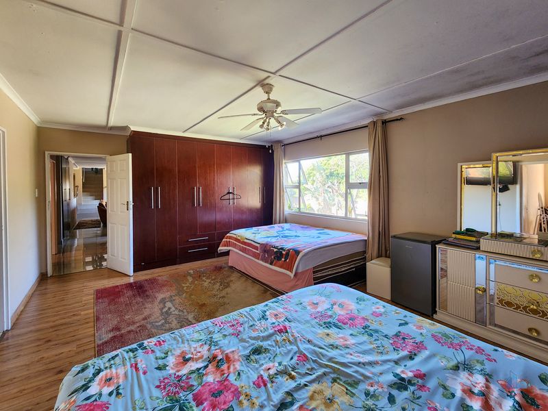5 Bedroom Property for Sale in Gonubie Eastern Cape